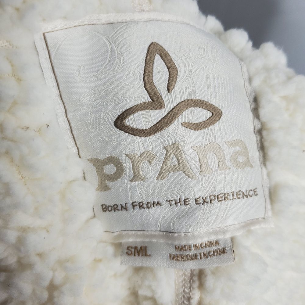 PRANA white vest quilted winter diva polyester sherpa lining S - Picture 9 of 14